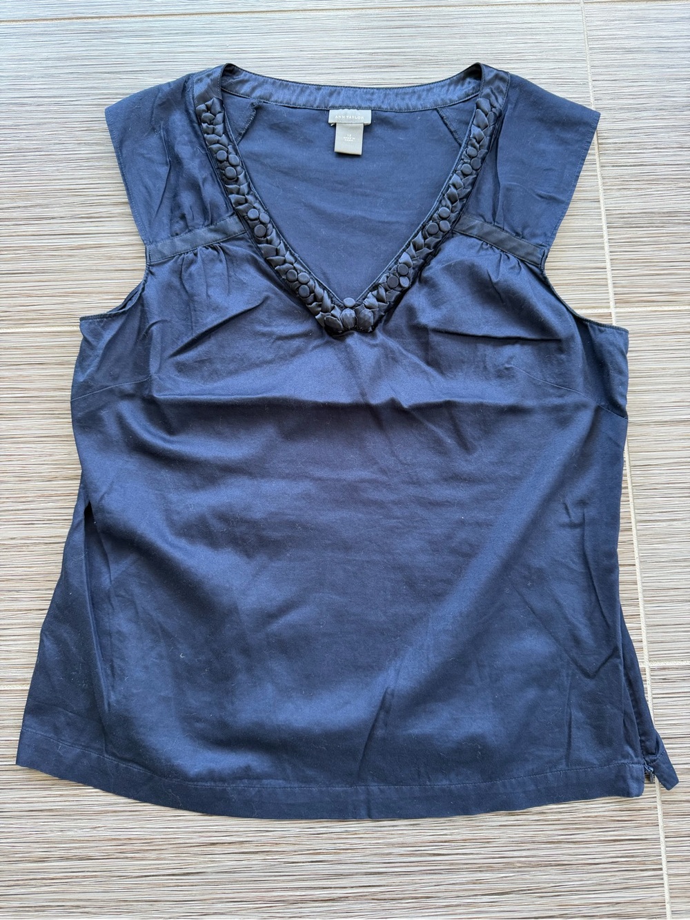 Ann Taylor Navy 100% Cotton V-Neck Sleeveless Top with Braided Trim
